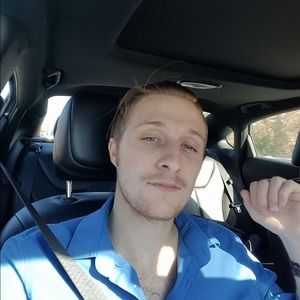 Meet your Posher, Derek